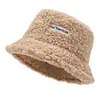 Nuevo Estilo de Invierno Sombrero de Pescador para Mujer, Versión Coreana, Sombrero Versátil y Lindo, Moderno Sombrero de Cubo Cálido para Exteriores de Lana de Cordero con Protección para los Oídos
