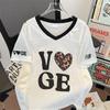 Camiseta de Manga Curta Estilo Jersey Retrô Americano Feminina Verão Estampa de Leopardo Contrastante Decote V Modelador Secagem Rápida Solta Casual