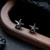 Pendientes de Racimo Completamente Diamantados de Nuevo Estilo Transfronterizos para Hombres, Modernos y Versátiles, Pendientes de Flor de Iris de Alta Gama en Forma de Cruz para Mujeres