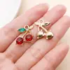 Colgante de Cereza con Pedrería Base Dorada Corazón de Diamante Rojo Encanto de Cereza Accesorios para Pendientes Pulseras Llaveros DIY Venta al por Mayor
