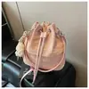 Bolso Cubo Transfronterizo, Moderno y de Gran Capacidad, Nuevo Estilo Primavera 2026, Moderno y Versátil, Bolso de Hombro Cruzado, Bolso de Mano