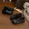 Zapatos Birkenstock estilo británico de cuero negro con hebilla, suela gruesa, para mujer, nuevo modelo popular 2026, mocasines slip-on de punta cerrada y suela blanda