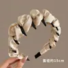 Malla Burbuja de Nube Dulce Pinza Coreana de Invierno Decoración de Plumas Hecha a Mano Moda y Más Fácil de Combinar Estilo Cabello Roto