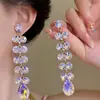 Aretes de aguja plateada con diamantes, borlas geométricas de perlas, ultra brillantes, lujosos y exquisitos, personalizados y elegantes, aretes de alta gama