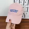 Boné de Baseball Ins de Primavera Estilo Coreano com Borda Desfiada para Mulheres com Bordado de Letra, Boné de Baseball Casual Versátil de Topo Macio para Uso ao Ar Livre para Homens