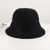 Sombrero de pescador de fieltro de lana 100% coreano con flor para mujer, estilo retro, color liso, moda elegante de alta gama, para madre, Otoño Invierno