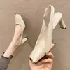 Sandalias de tacón alto de punta cuadrada estilo francés para mujer, tacón grueso, nuevo modelo primavera-verano 2026, zapatos cerrados de charol para el trabajo, de una sola tira, sin talón
