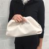 2019 Nuevo AM Axi Ge Mismo Estilo Bolsa Nube Piel Suave Piel de Vaca Bolso de Mujer Bolso de Hombro Cruzado Bolso de Mano Albóndigas