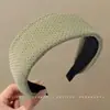 Diadema retro de ala ancha con lunares, adecuada para frentes amplias, para lavarse la cara, uso diario, versátil, ligera y que irradia una vibra lujosa y sofisticada
