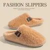 Pantufas de Algodão Femininas 2025 Novas Inverno Interior Casa Solado Grosso Quentes Forradas com Lã Antiderrapantes Pantufas Domésticas para Mulheres
