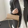 Bolsa de Ombro Transversal de Moda Horizontal com Padrão Trançado Transfronteiriço Outono 2025 High-End Versátil