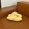 Botas de neve femininas Sangpo 2026, amarelo pintinho, pantufas quentes, novo estilo slip-on versátil, solado plano, bico redondo, pantufas de algodão para outono e inverno