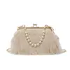 Bolso Cruzado de Piel Sintética con Borla Bolso de Felpa Otoño e Invierno Bolso de Mano con Cadena de Perlas Decoración de Borla Cena