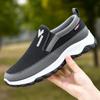 Sapatos Masculinos 2025 Estilo Outono Sapatos de Pano Velho Pequim Top Baixo Salto Baixo Slip-On Sapatos Masculinos de Sola Macia para Idosos Direto do Fabricante