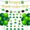 Calle. Decoraciones para Fiesta Temática del Día de San Patricio Bandera de Tirar con Letras del Festival Irlandés Set de Bolas de Panal y Globos Venta al por Mayor