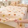 Novo conjunto de lençóis estampado, de três peças, feito de veludo de leite macio e confortável, com adição de fleece para aquecimento extra, adequado para outono e inverno, perfeito para quartos de estudante e quartos
