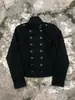 Jaqueta Uniforme Militar Napoleônico Vintage Feminina y2k Gola Alta Feminina Ombreiras Múltiplas Fileiras de Botões Cintura Marcada Jaqueta Curta Top Gótico