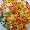 Acessórios de resina, simulação de venda de arroz perdido, comida e espetos de brinquedo, pizza, hambúrguer, biscoito, creme, cola, capa de telefone, geladeira, adesivo, acessórios