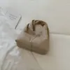 Nuevo bolso de mano de gamuza 2026, un bolso tote esmerilado de estilo retro lindo y único para mujer, perfecto para ir al trabajo al estilo coreano