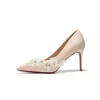 Sapatos de salto alto stiletto com bico fino, florais, com contas e renda francesa feita à mão para mulheres