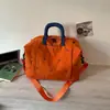 Bolsa de viagem grande e estilosa, com laço, sensação descontraída, moderna e personalizada, adequada para academia, esportes e como bagagem de mão.