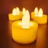 Luz de vela electrónica LED pequeña de té redonda sin humo para festival Día de San Valentín accesorios de propuesta venta al por mayor