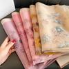 Bufanda de Seda Bordada de Otoño e Invierno para Mujer Estilo Coreano Versátil Bufanda Cálida de Seda Bordada de Alta Gama Lujo Ligero Bufanda de Comercio Exterior