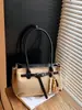 Bolsa de Mão com Design de Nicho Feminina 2025 Nova Retro Fosca Asa Bolsa Estilo Estrangeiro Estampa de Leopardo Ombro Único Transversal