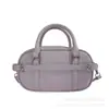 Elegante bolso Boston para mujer, un bolso tote versátil, bolso de hombro y bolso cruzado, nueva colección 2026, con un diseño único y materiales de alta calidad, perfecto para ir al trabajo