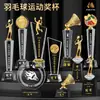 Nuevo trofeo de cristal making metal resina estrella de cinco puntas medalla grabado premio de competición anual recuerdo fabricantes