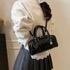 Bolsa Boston Nicho da Moda Deste Ano Bolsa de Mão Cor Sólida Moderna Bolsa Travesseiro Texturizada Coreana Cor Sólida Transversal