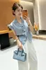 Camisa Elegante de Manga Corta con Cuello en V de Botonadura Única Vintage para Mujer, Nuevo Estilo Verano 2026, Cintura Fruncida, Top Estilo Francés Adelgazante