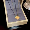Moda Flor de Cuatro Hojas Acero de Titanio Accesorios para Collar de Mujer Verano Nueva Moda Cadena de Collar con Colgante Sencillo Sin Decoloración Cadena para Clavícula