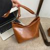 Bolso de mensajero grande de cuero suave de moda para mujer este año, otoño e invierno 2023, nuevo bolso de mensajero, bolso tote, moda