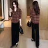 Camisa xadrez feminina 2026 novo estilo outono, estilosa, modelagem solta, afina a silhueta, elegante, versátil, camisa casual para pessoas baixinhas
