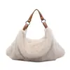 Bolsa de pelúcia da moda estilo coreano, nova coleção outono/inverno, bolsa tote casual e chique com uma vibe descontraída, perfeita para o uso diário