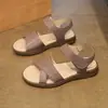 Nuevas sandalias casuales versátiles de talla grande para mujer con correas de velcro, zapatos planos cómodos tipo mamá, zapatos de moda trendy para mujer