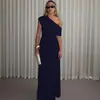 Ropa Nueva para Mujer Europea y Americana Otoño 2025 Nueva Moda Vestido Sexy de Escote Asimétrico con Cintura Fruncida de Color Sólido para Mujer al por Mayor
