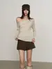 Blusa de tricô versátil estilo francês vintage, ombro a ombro e um ombro só, para mulheres, design irregular de outono, blusa básica de manga longa ombro a ombro