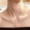 Cadena para Clavícula de Gama Alta, Elegante y Versátil con un Diseño Delicado y Minimalista; Colgante de Cruz Fresco y Elegante con un Toque de Alta Gama; Versátil y de Moda