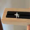 Pendientes de Clip Estilo Coreano con Estrella de Circonita, Lujo Ligero, Brazaletes de Oreja Simples y Elegantes, de Gama Alta, Exquisitos, Versátiles para Mujer