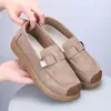 Novos Sapatos Casuais para Mulheres Primavera 2026, Versáteis Sapatos Confortáveis para Mães com Solado Macio, Slip-On Modernos Sapatos Birkenstock, Dropshipping