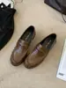 [] Sapatos casuais femininos de salto grosso plissados, estilo old money, sapatos baixos de couro britânico, sapatos baixos de bico redondo