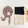 Bufanda de Encaje y Seda Bufanda Triangular Pañuelo para la Cabeza de Mujer Chal Abrigo Nuevo Estilo 2026 Cinturón Cubre Cadera Decoración en Capas con un Toque de Lujo