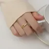 Anillo de Cruz de Diamante Flash Nicho Gama Alta Femenino Francés Hueco Forma de Gota Temperamento Anillo Abierto para Dedo Índice Venta al por Mayor