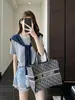 Conjunto Elegante de Duas Peças com Xale Estilo Coreano Aparência Rejuvenescedora Emagrecedora T-shirt de Malha com Listras de Manga Curta Conjunto para Mulheres Verão Novo H051311