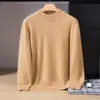 Nova camisa básica de tricô de cashmere para outono e inverno, moderna, macia, confortável, cor sólida, gola alta discreta, casual de negócios para homens