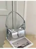 Bolsa de mão versátil estilo retrô francês de nicho, bolsa estilo bolinho com design moderno e da moda, bolsa de ombro única feminina