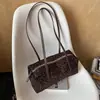 Bolsa de Ombro Minimalista Fosca de Grande Capacidade Outono Inverno Nova Feminina Estilo Coreano Retrô de Nicho Elegante