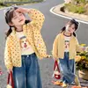 Jaqueta amarela de bolinhas estilo coreano para meninas, nova jaqueta de moda primavera e outono 2026 para meninas pequenas